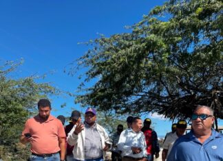*Comunitarios del PLD se identifican con los reclamos de Los Negros, Azua, demandando el traslado de las barcazas generadoras eléctricas de allí.*
